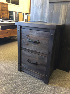 Rustic 5 Piece Kabin Queen Bedroom Set in Smoke Finish S-157